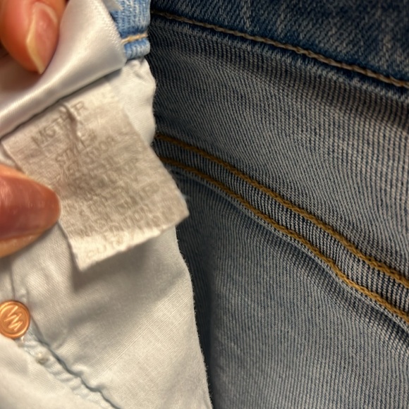 Mother Li’l Mother Li’l Insider Crop Step Fray in Limited Edition wash.  Size 29 - Picture 9 of 11